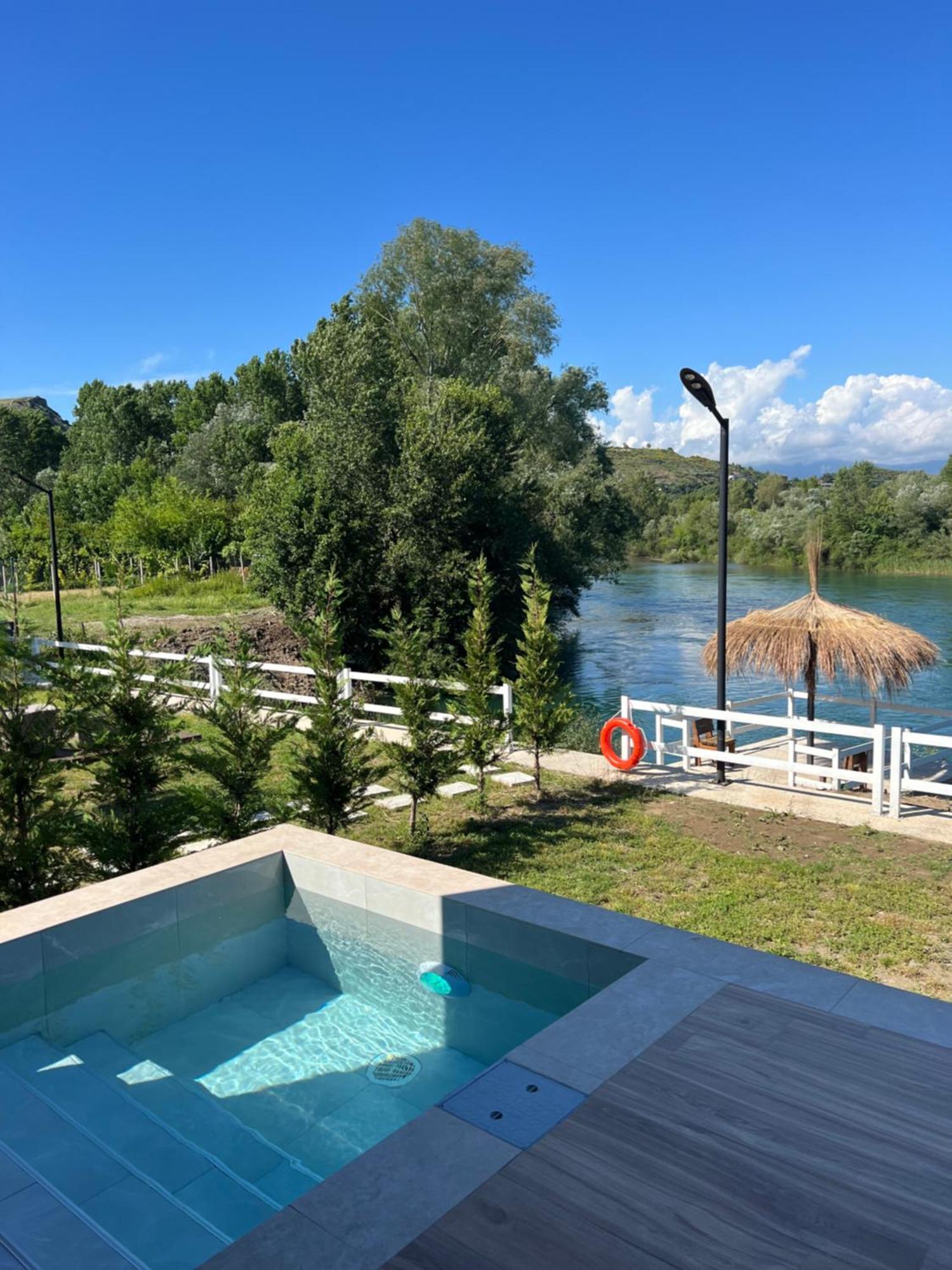 Villa Teverde Shkodër Exteriör bild