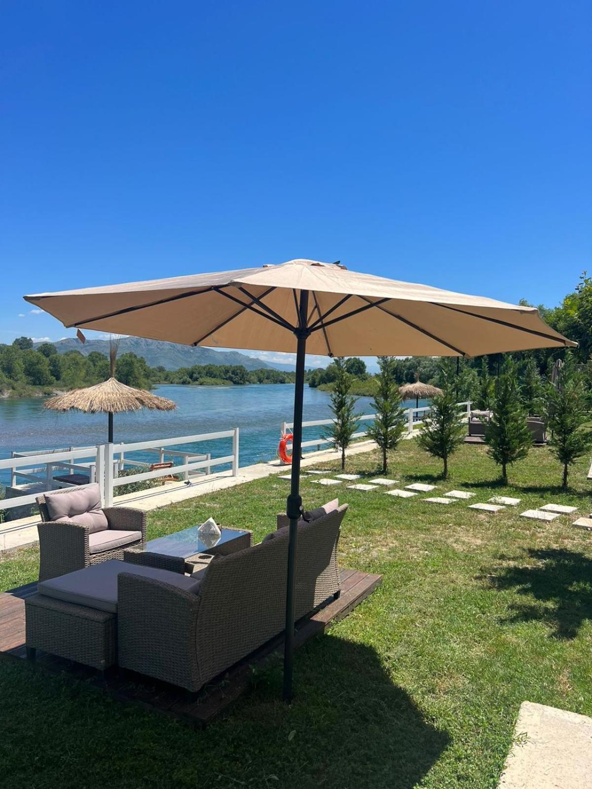 Villa Teverde Shkodër Exteriör bild