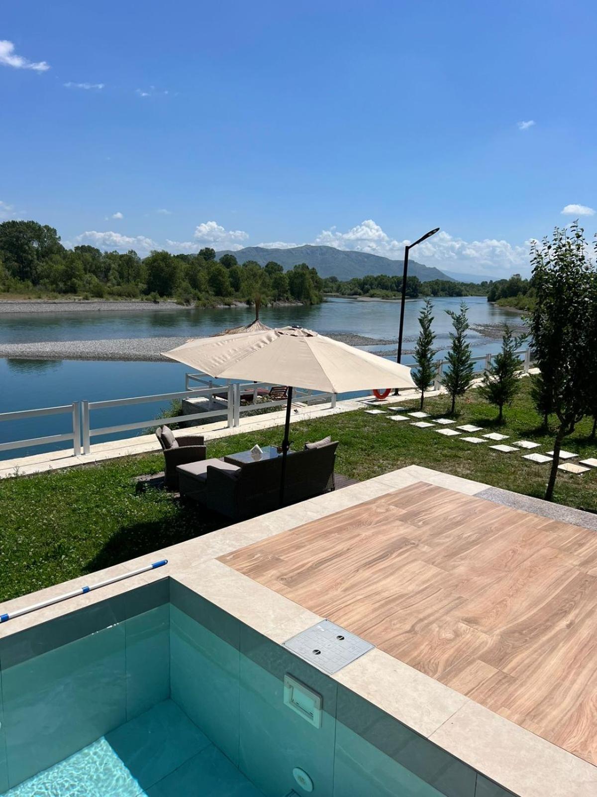 Villa Teverde Shkodër Exteriör bild